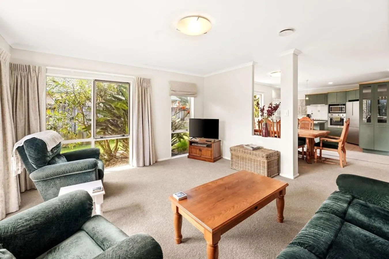 Nyaraló Central Retreat Papamoa Beach Pet Friendly